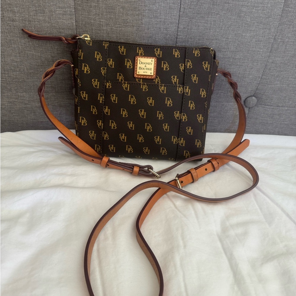 Dooney & Bourke Blakey Marlee Crossbody - Picture 14 of 16